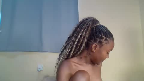 Snowie eyes online show from 01.09.26