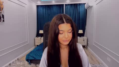 snowingwinter online show from 03.07.25