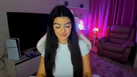 snowingwinter online show from 09.11.25