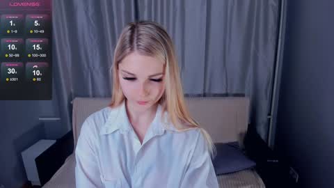 Snapshot of so__sweet chatting on 01.29.25 Alice - Birthday Girl online show from 01.29.25