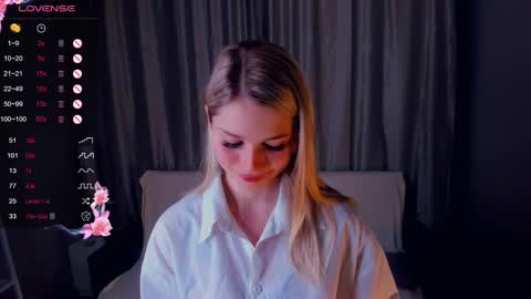 Snapshot of so__sweet chatting on 02.16.25 Alice - Birthday Girl online show from 02.16.25