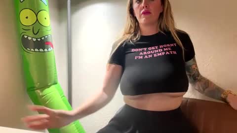 Soaking Umbrella online show from 02.12.25