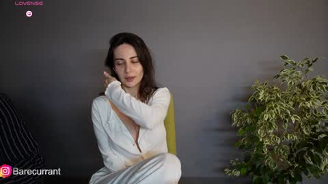 Snapshot of sochnogirls chatting on 01.29.25 Yesenia online show from 01.29.25