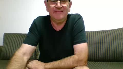 Snapshot of sofar06 chatting on 01.08.25 sofar06 online show from 01.08.25