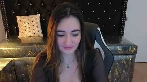 Snapshot of soffi_betacur_b chatting on 09.10.25 soffi_betacur_b online show from 09.10.25