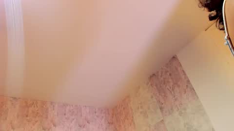 Snapshot of soffiene chatting on 03.02.26 yoki online show from 03.02.26