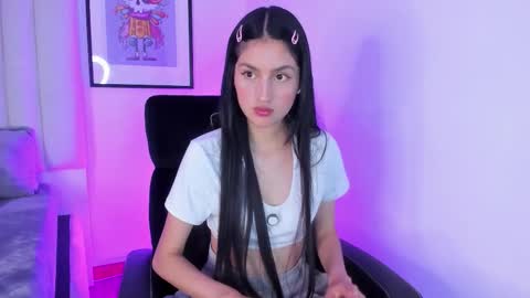 Snapshot of soffy_hilltom chatting on 02.23.26 Soffy online show from 02.23.26