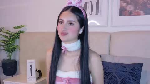 Snapshot of soffy_hilltom chatting on 02.28.26 Soffy online show from 02.28.26