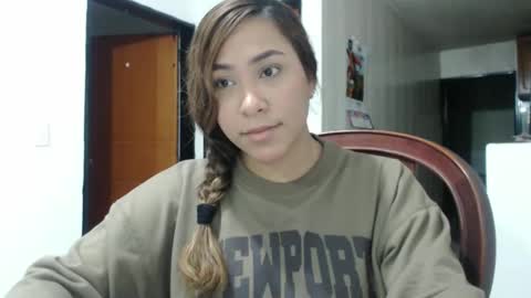 Snapshot of sofi4__ chatting on 02.17.25 sofi online show from 02.17.25