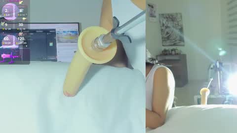 Snapshot of sofi__velez_ chatting on 06.30.26 Sofi online show from 06.30.26