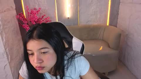 Online 800 to 1400 online show from 12.04.25