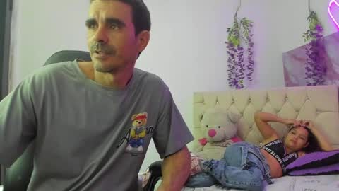 SOFI AND SANTY online show from 04.21.26