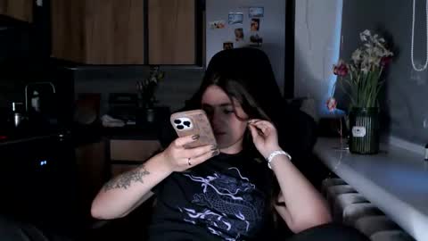 Snapshot of sofi_delightful chatting on 05.12.26 Sofi online show from 05.12.26