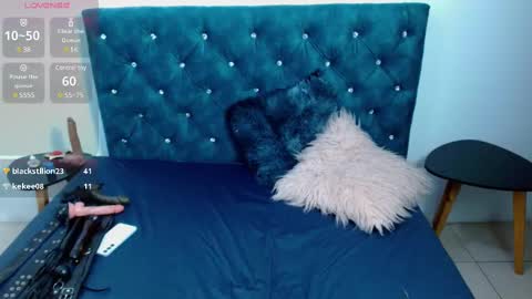 Snapshot of sofi_f_w chatting on 01.11.25 Sofi online show from 01.11.25