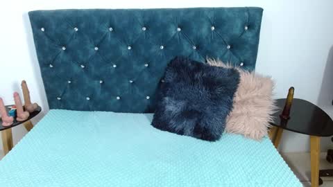 Snapshot of sofi_f_w chatting on 01.19.25 Sofi online show from 01.19.25