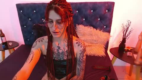 Snapshot of sofi_f_w chatting on 02.06.25 Sofi online show from 02.06.25