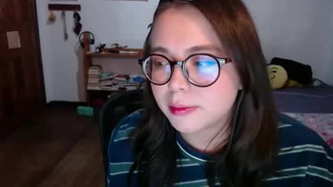 Snapshot of sofi_lynch chatting on 04.14.26 Sofi Lynch online show from 04.14.26
