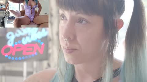 Sofi Mora online show from 11.03.25