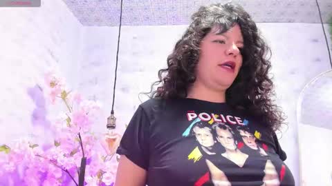 Sofi Noa online show from 10.27.25