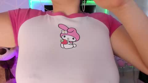 Sofi Noa online show from 12.22.25