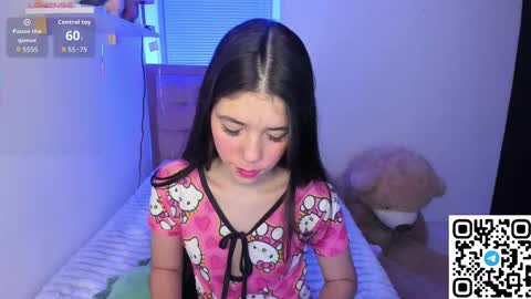 Snapshot of sofi_perezz chatting on 10.08.25 sofi online show from 10.08.25