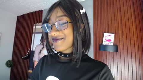 Snapshot of sofi_thomas_ chatting on 02.25.26 Sofia online show from 02.25.26