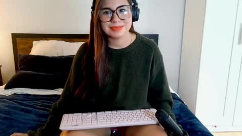 Snapshot of sofia_bloom8 chatting on 05.30.26 Call me Sofi Welcome online show from 05.30.26