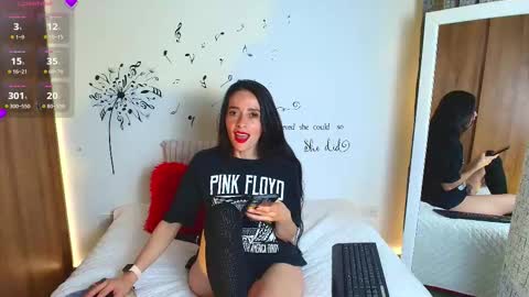 Sofia Kuleth  online show from 11.26.25