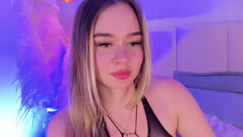 Snapshot of sofia_pamela chatting on 03.01.25 SOFIA PAMELA online show from 03.01.25