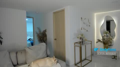 sofia_rivers_ online show from 11.13.25