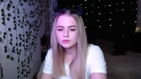 sofia_rosemary online show from 02.25.25