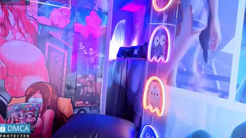 Sofia Sstone online show from 12.15.25