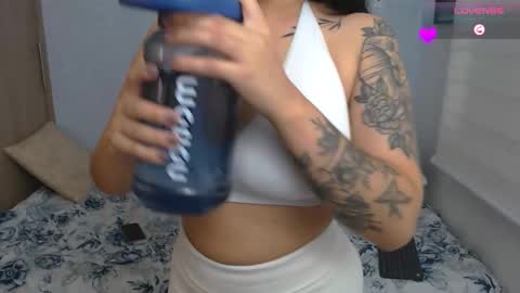 kanella  valery online show from 11.22.25