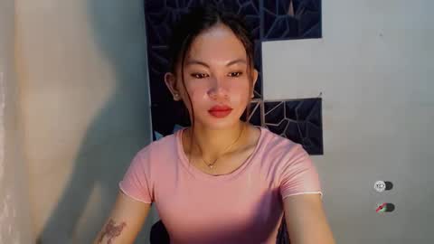 sofia_sweetheart18 online show from 11.09.25