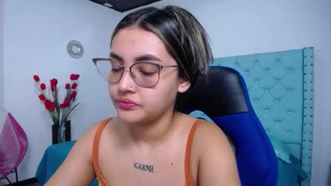 Snapshot of sofiaasexy19 chatting on 03.25.26 Sofia online show from 03.25.26