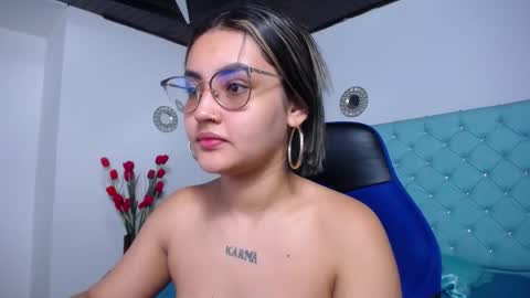 Snapshot of sofiaasexy19 chatting on 03.29.26 Sofia online show from 03.29.26