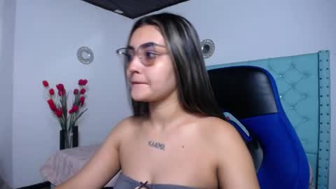 Snapshot of sofiaasexy19 chatting on 04.04.26 Sofia online show from 04.04.26
