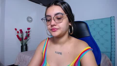 Snapshot of sofiaasexy19 chatting on 04.07.26 Sofia online show from 04.07.26