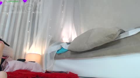 Snapshot of sofiabaileys chatting on 02.28.25    Sofia      welcome to my room      online show from 02.28.25