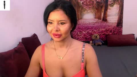 Snapshot of sofialiub chatting on 12.06.24 sofialiub online show from 12.06.24