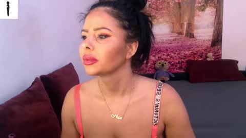 Snapshot of sofialiub chatting on 12.17.24 sofialiub online show from 12.17.24