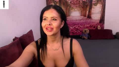 Snapshot of sofialiub chatting on 12.20.24 sofialiub online show from 12.20.24