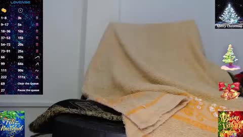 Snapshot of sofiamadisson chatting on 12.14.24 Sofia Madisson online show from 12.14.24