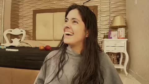 Snapshot of sofianesvat1 chatting on 09.11.25 Sofi - next broadcast today 1030pm Colombia time online show from 09.11.25