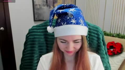 Snapshot of sofiangelaa chatting on 12.22.25 Sofia online show from 12.22.25