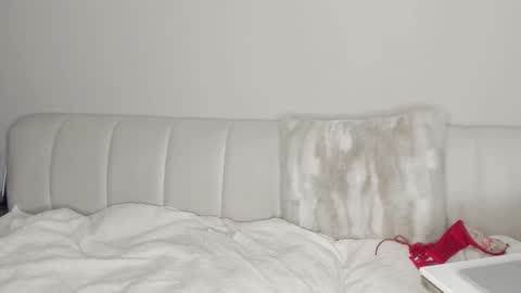 SOFIA   online show from 02.14.25