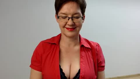 Sofie Velvet online show from 01.24.25