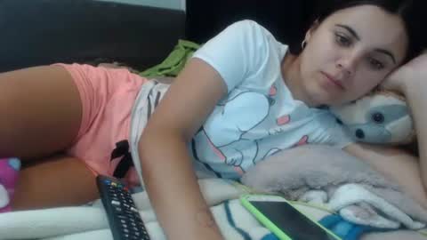 Snapshot of sofigarcia17 chatting on 12.17.24 sofi online show from 12.17.24