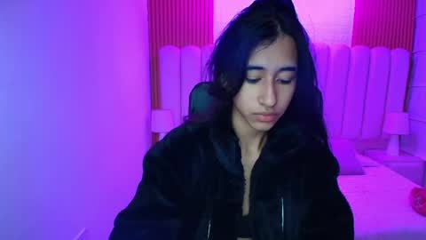 Snapshot of sofii_tk chatting on 05.11.26 Sofii online show from 05.11.26