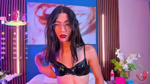 Snapshot of sofiia_grey_ chatting on 10.01.25 Sofi online show from 10.01.25